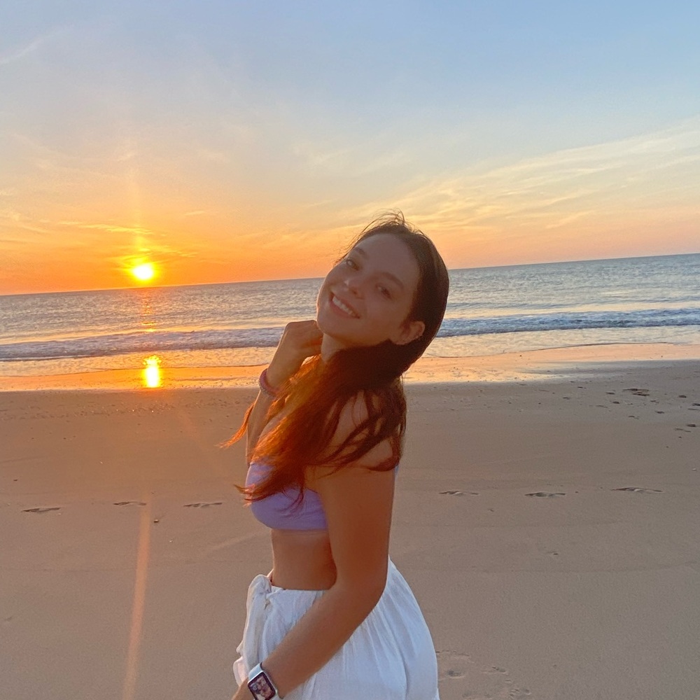 Meet your Posher, Caroline